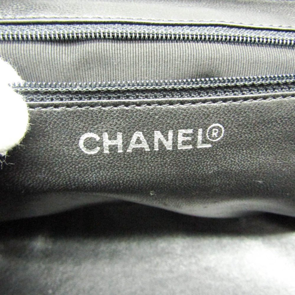 CHANEL Matelasse Chain Handle Patent Leather Handbag Black - Picture 16 of 16